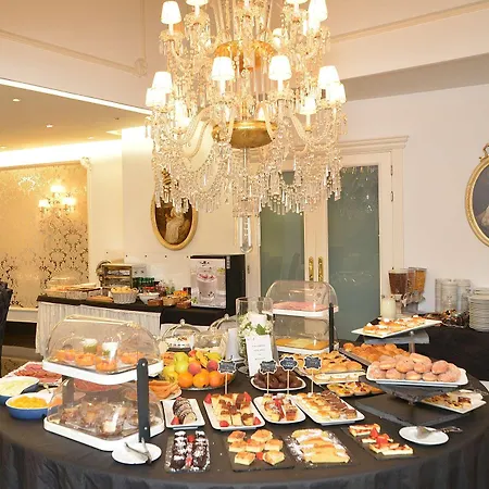 Hotel Centro Artheus 4*