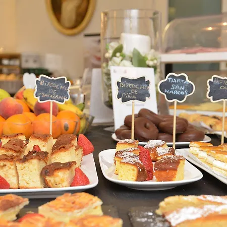 Artheus Carmelitas Hotell 4*