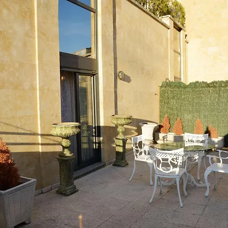 Artheus Carmelitas Hotell