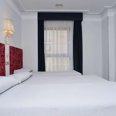 Artheus Carmelitas Hotell 4*