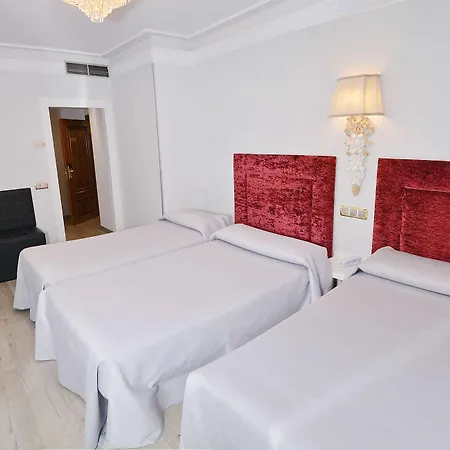 Ξενοδοχείο Artheus Carmelitas 4*