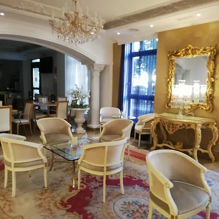 Hotel Centro Artheus 4*