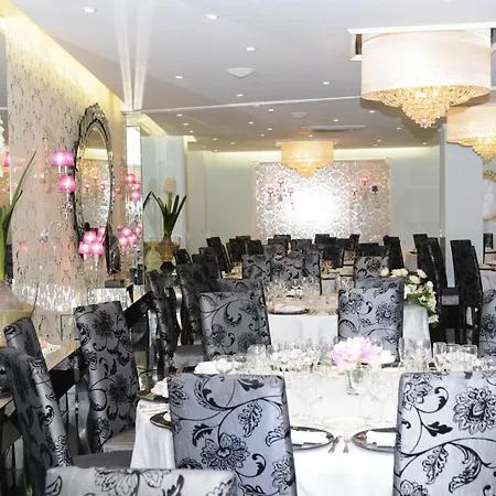 Hotel Artheus Carmelitas