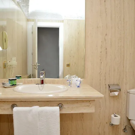 Centro Artheus Hotel 4*