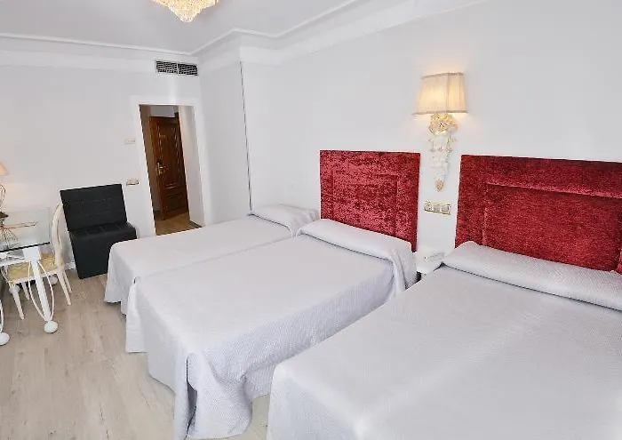 מלון Artheus Carmelitas 4*